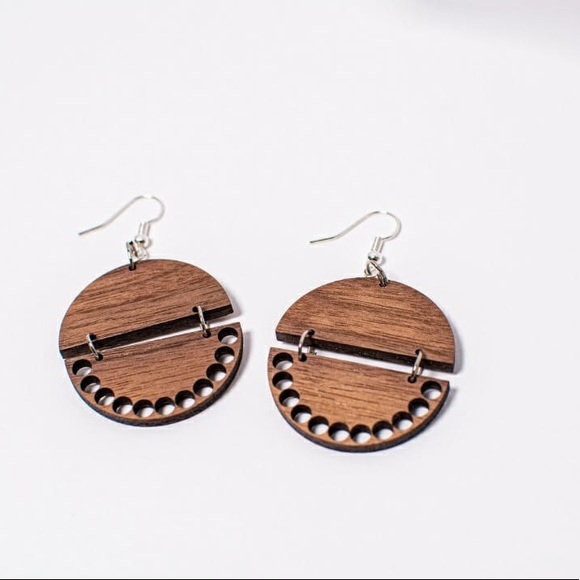 Jewelry - Wooden fashion earrings